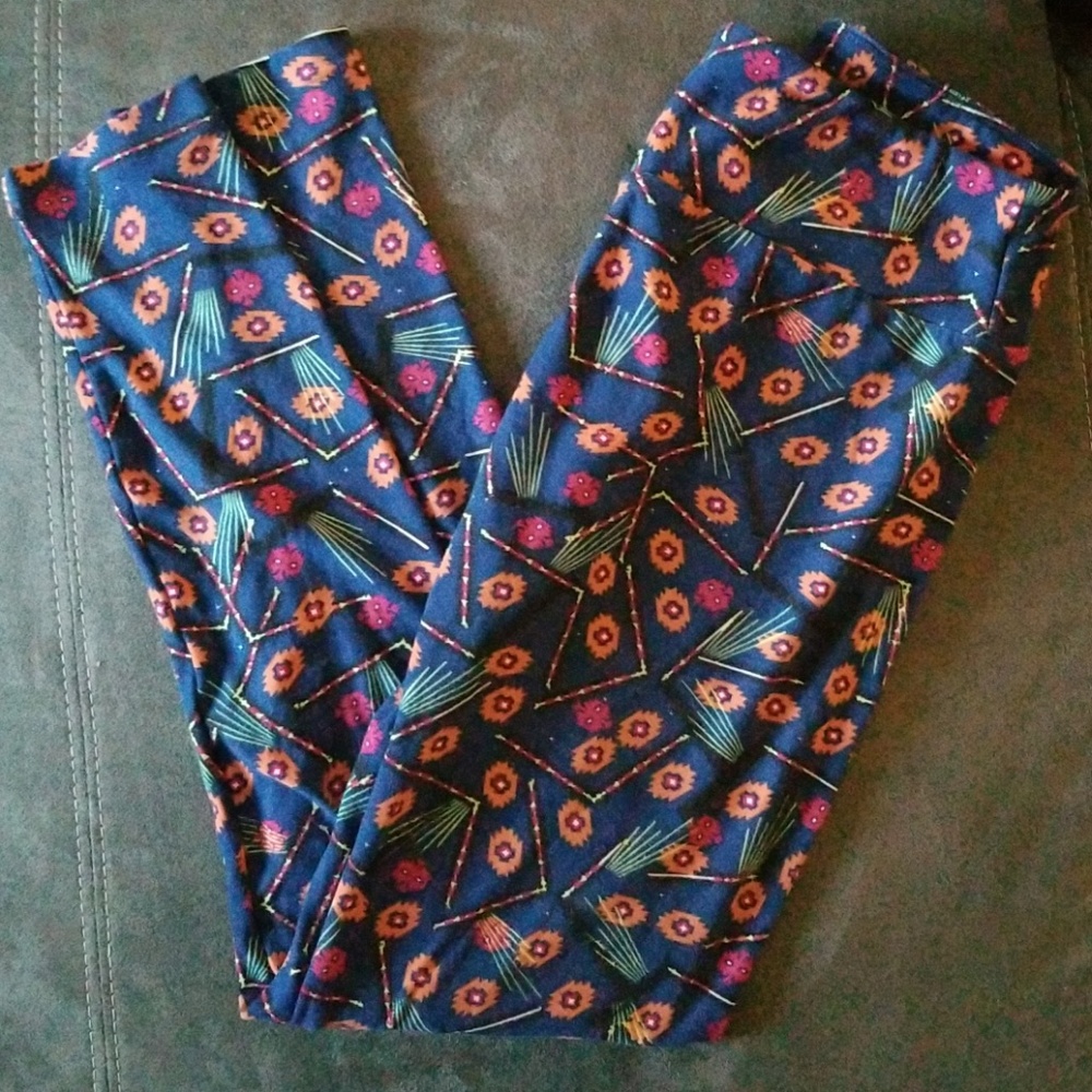 SALE! 2 FOR 20 LuLaRoe Leggings